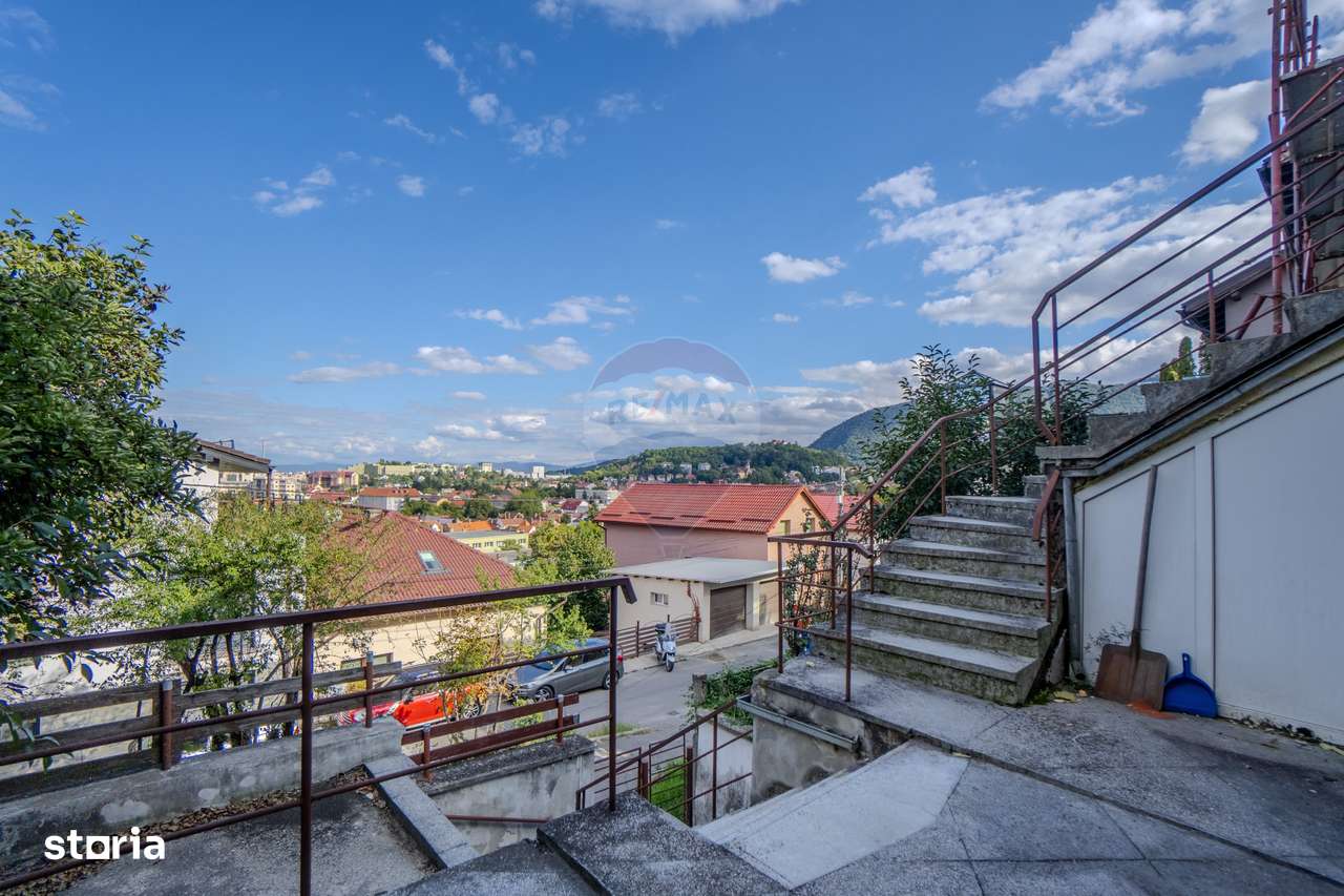 Casă individuală cu două unități locative. Zona Horia–Cloșca–Crișan-6