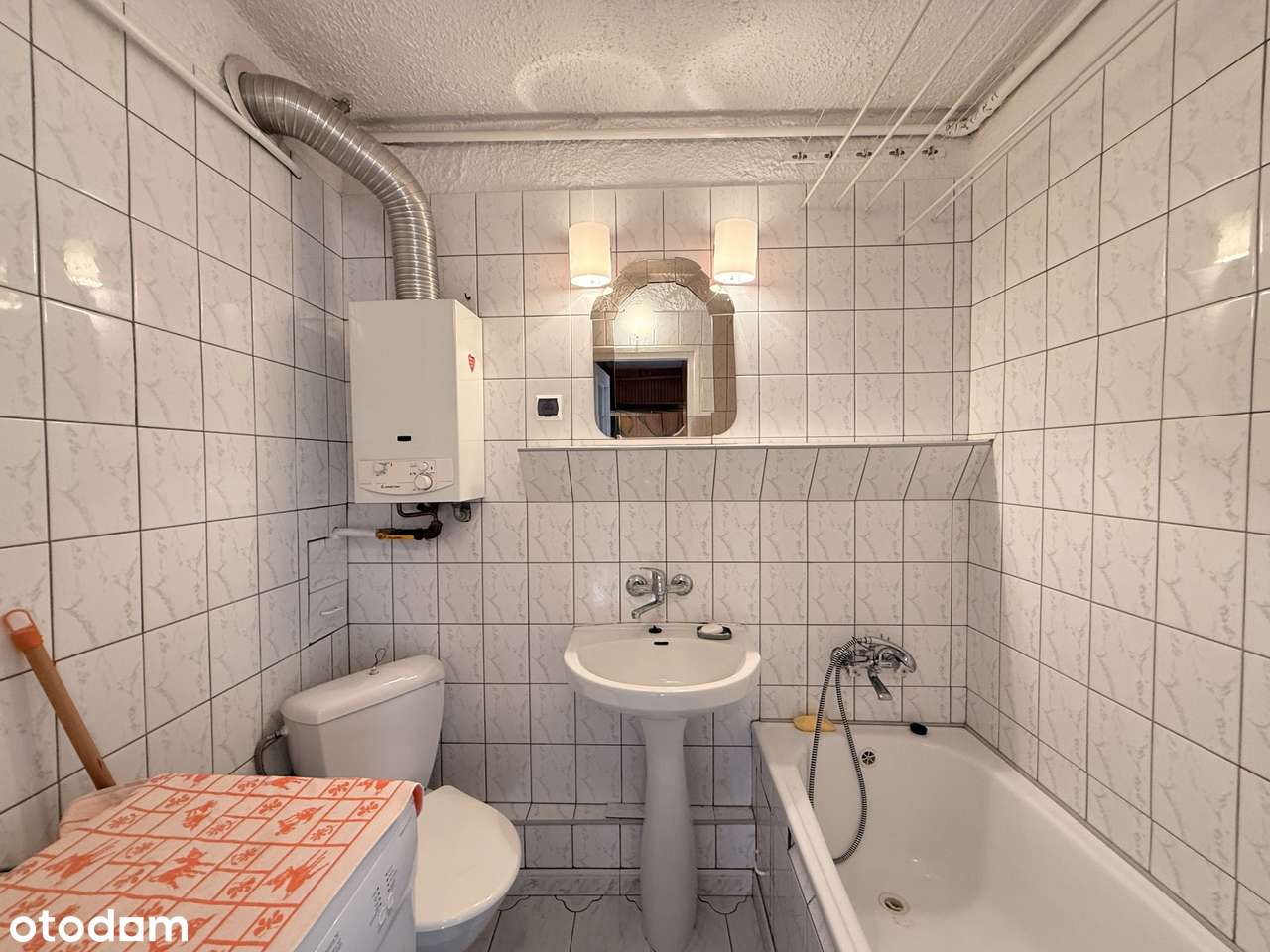 2-pokojowe z balkonem i ogrzewaniem miejskim w centrum miasta-5