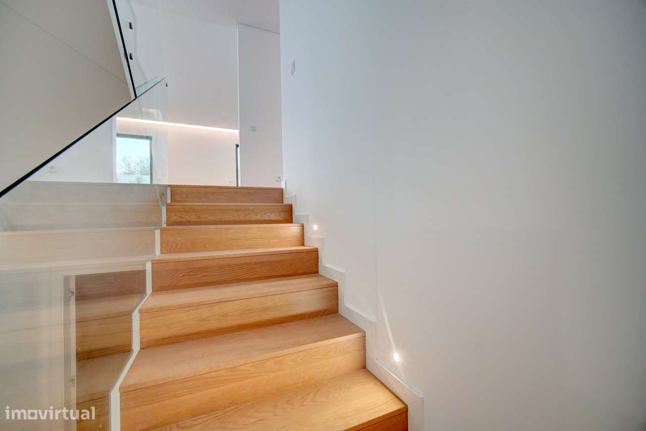 Moradia V4 Nova em Murches-15