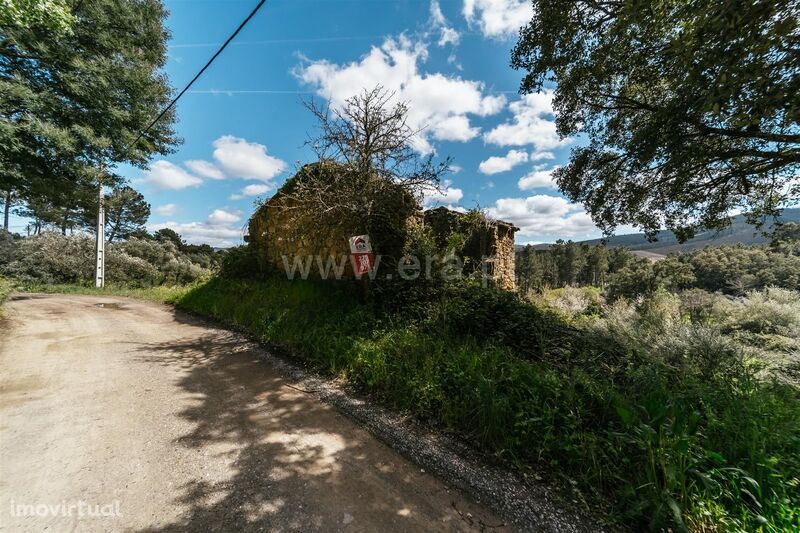 Terreno com ruina / Fundão, Castelejo