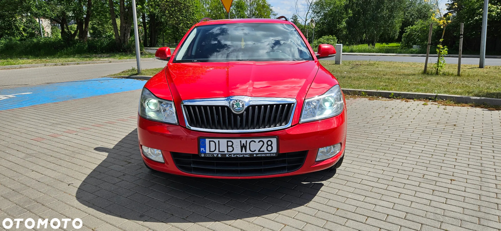 Skoda Octavia 1.6 TDI Ambiente - 2