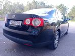 VW Jetta 1.9 TDi BlueM. Confortline - 5