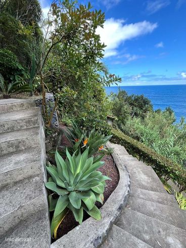 Deslumbrante Moradia com Vista para o Mar em São Miguel | 3 Quartos co-24