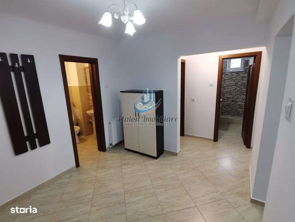 Apartament 3 camere, 2 bai, boxa, zona centrala, Piatra Neamt - Imagine principală: 5/8