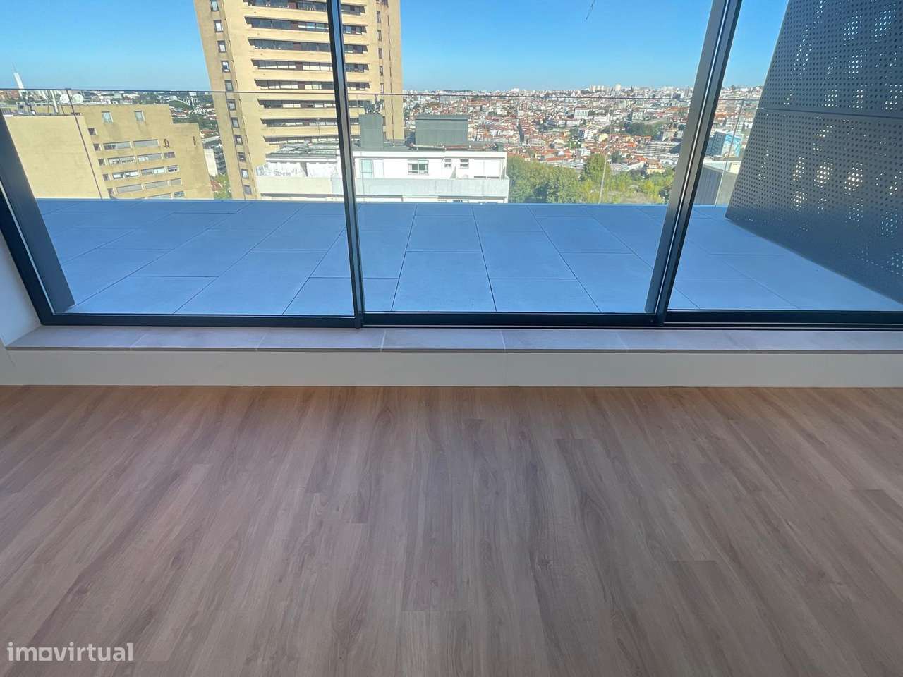 Penthouse T2 de Luxo Av. da República (Gaia)-1
