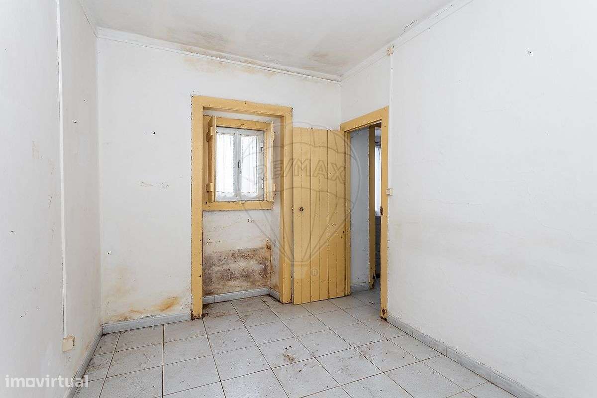 Moradia T2 para venda - Grande imagem: 2/23