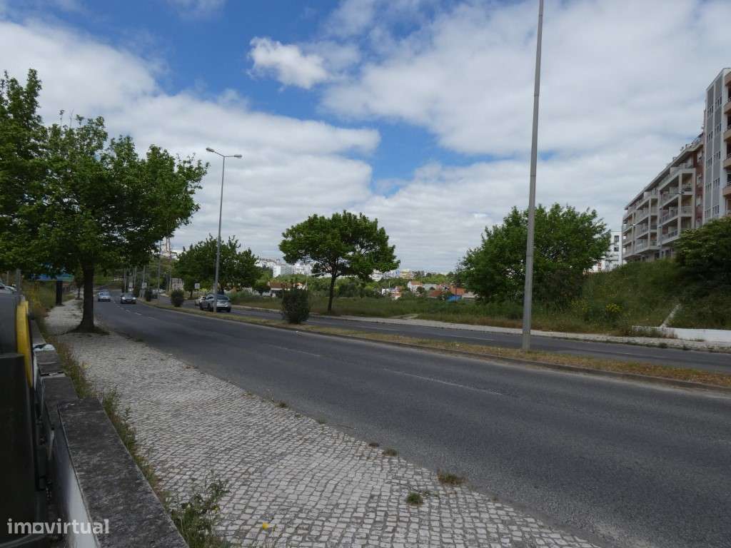 Apartamento T3 Feijó, Almada-35