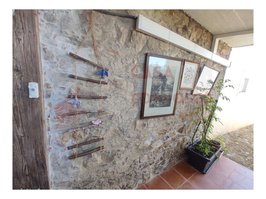 Moradia T3 , zona tranquila.-23