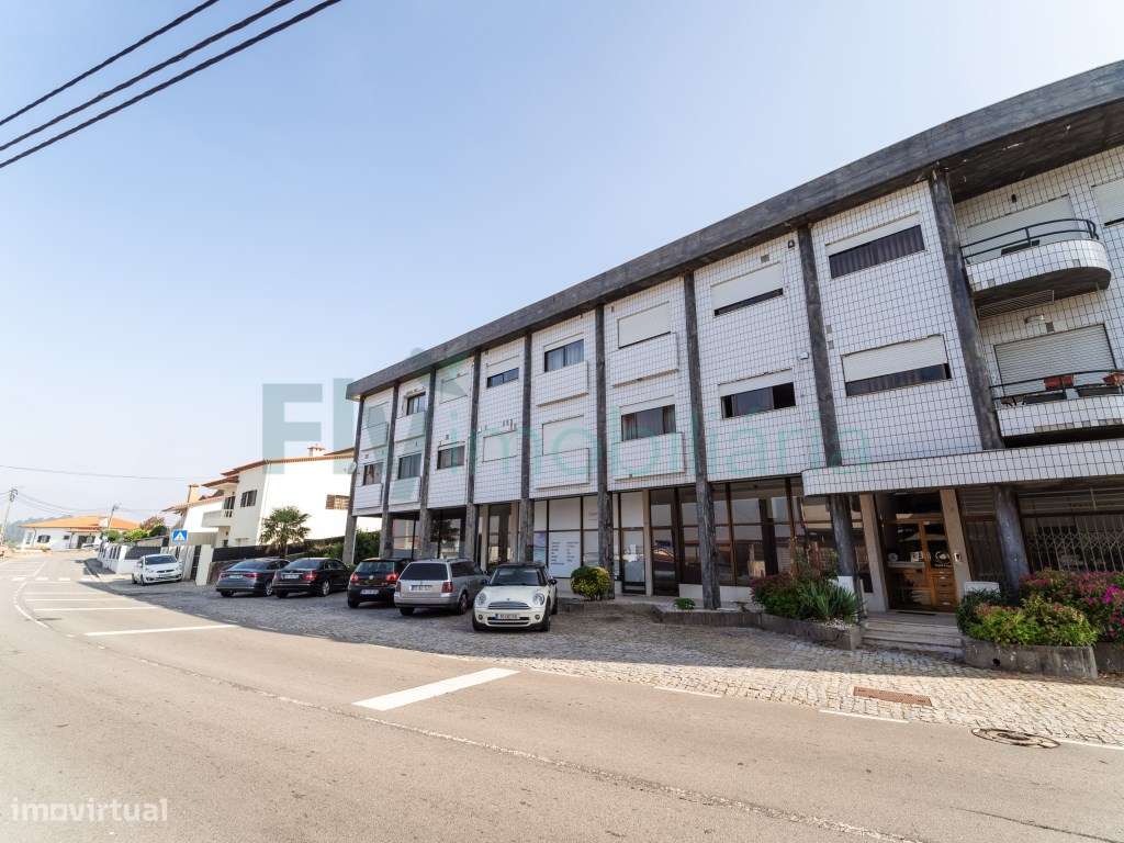 Apartamento T3 com Terraço de 80 m² e Garagem Fechada em Moreira de...-40