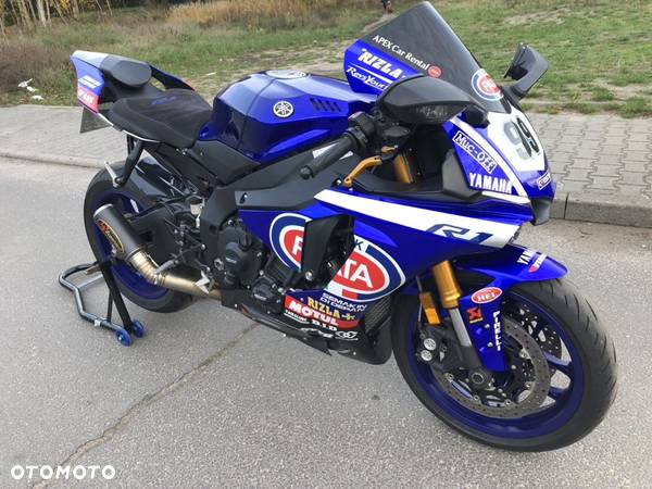 Yamaha R1 - 19