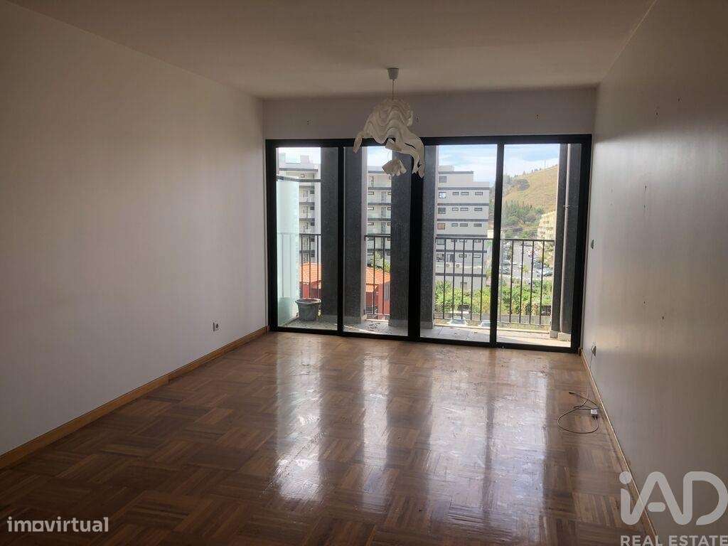 Apartamento T2 em São Martinho de 114,00 m2 - Grande imagem: 2/11