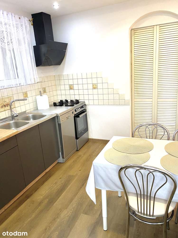 3 pokoje Zielonka – kuchnia z jadalnią, balkon, miejsce postojowe - Pełny obrazek: 2/16