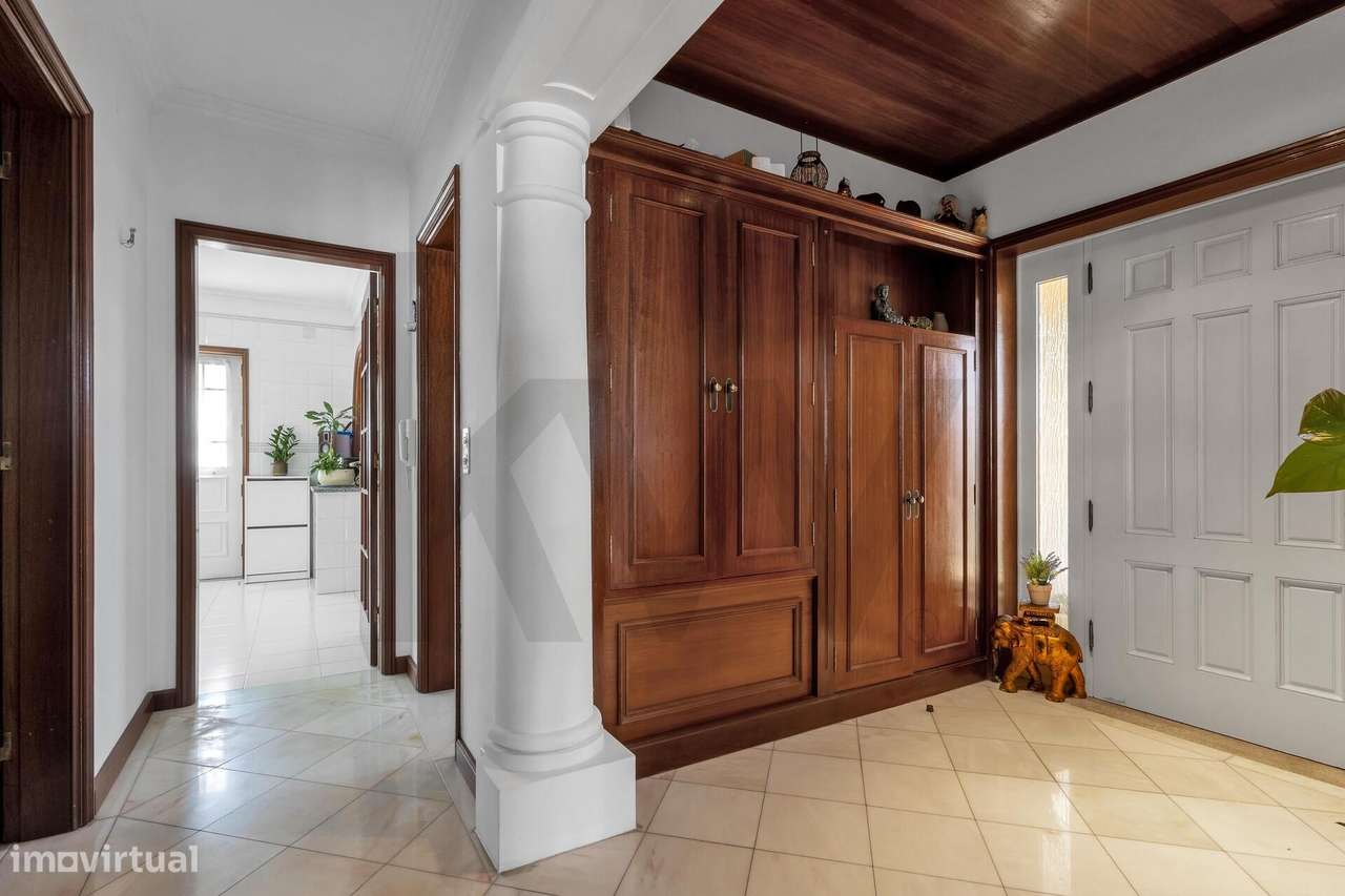 Moradia T4 com 3 Frentes em Arcozelo – Rua das Hortas, 13 - Grande imagem: 4/45