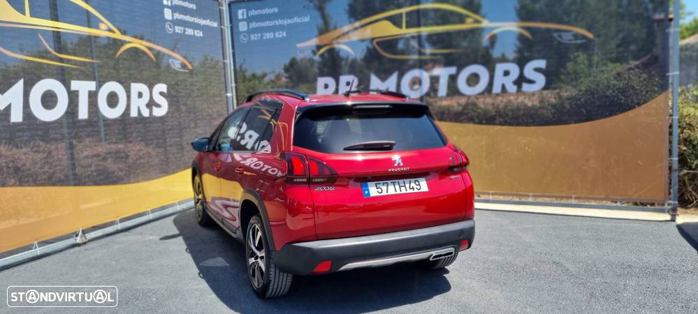 Peugeot 2008 1.6 BlueHDi GT Line - 4