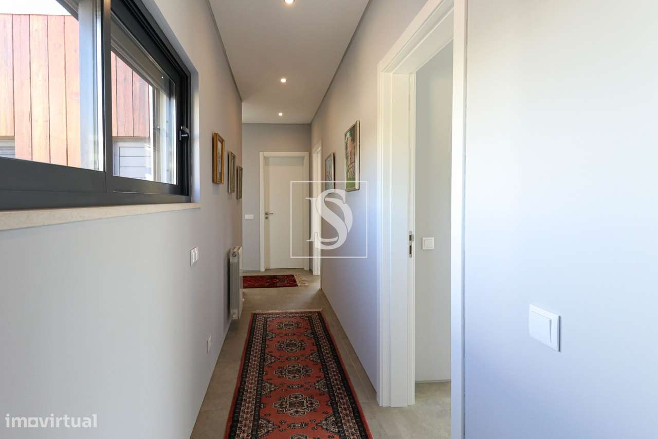 Fantástica moradia T3-33