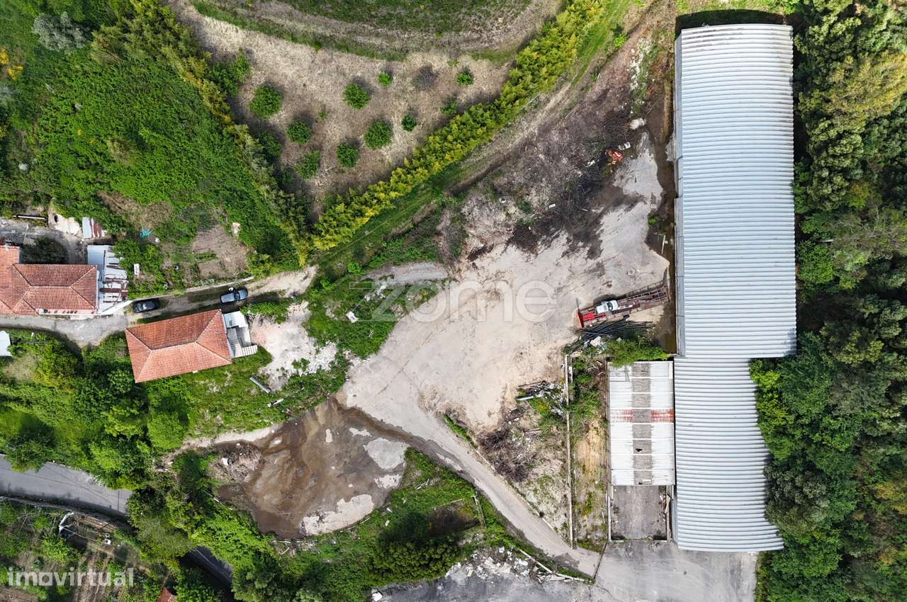 Armazéns | Escritório | 3,7 ha | Oliveira de Azeméis - Grande imagem: 3/42