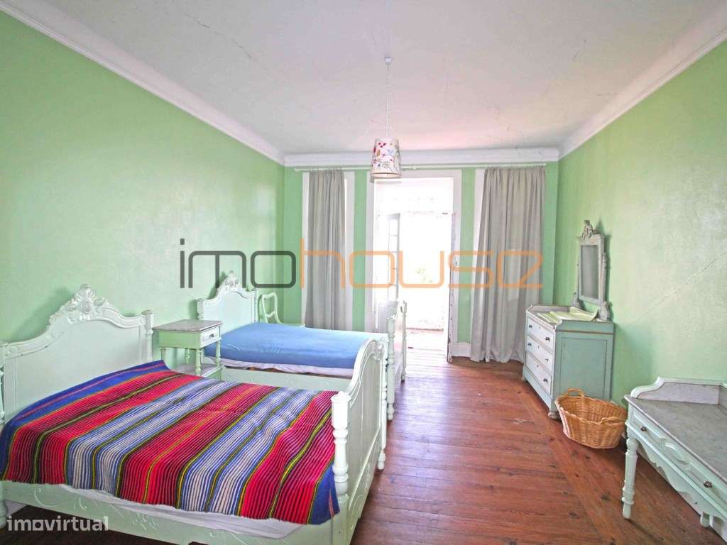 Casa senhorial do século XIX ( Zona Espaço Central II)-24