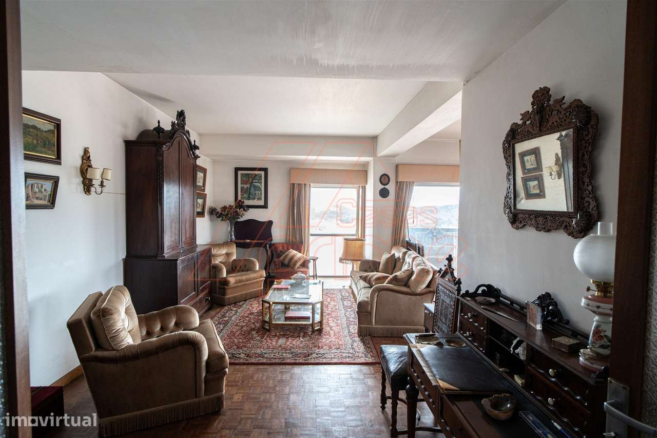 Apartamento T5 - Conchada - Coimbra/Venda - Grande imagem: 1/32