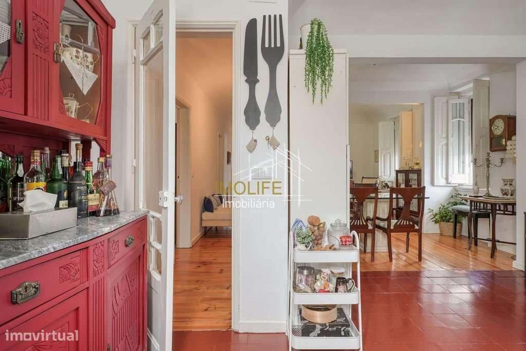 Excelente Moradia com dois pisos no centro do Vimieiro-27