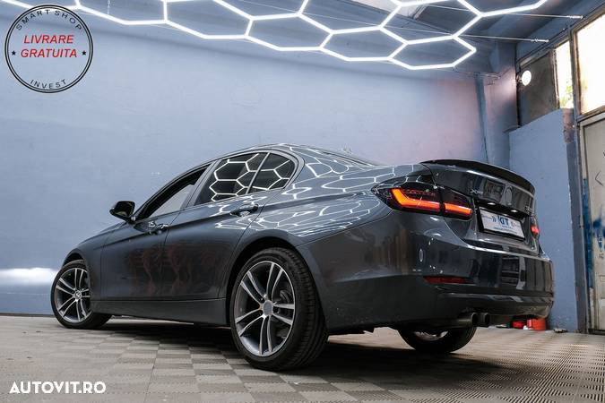 Stopuri LED BAR BMW Seria 3 F30 (2011-2019) Negru Fumuriu LCI Design cu Semnal Din- livrare gratuita - 16