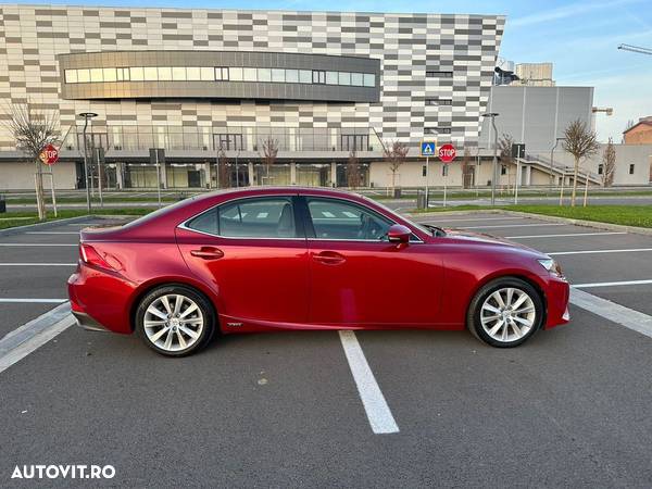 Lexus Seria IS 300h Style Edition - 20