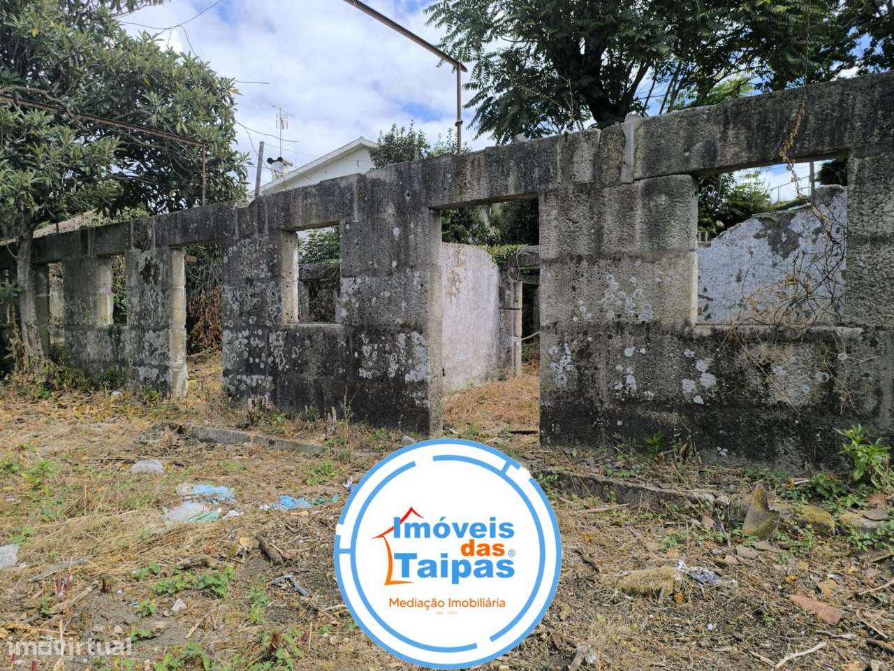 Vende-se Ruínas em Sande, Guimarães-2