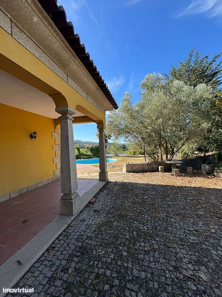 Imóvel de banco : apresente-nos a sua e-17