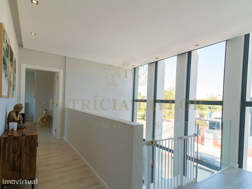 Moradia T3 a venda em Tires-37