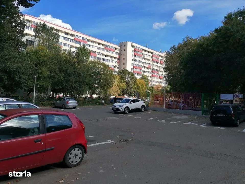 Apartament 3 camere decomandat, centrala termica, mobilat si utilat, B-9