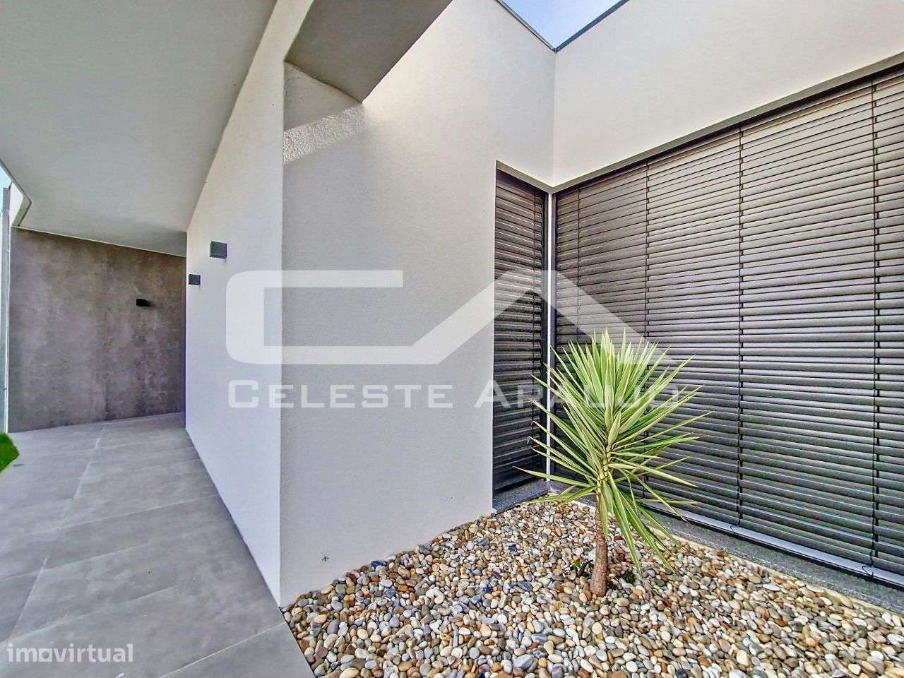 Moradia T4+1 Térrea, com piscina, Rio Meão-46