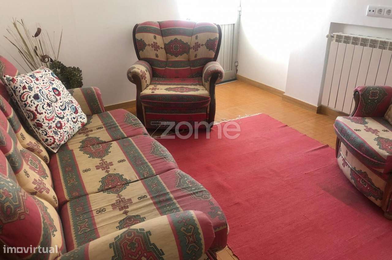 Quinta em Montalegre (cinco quartos e duas caas de banho-10