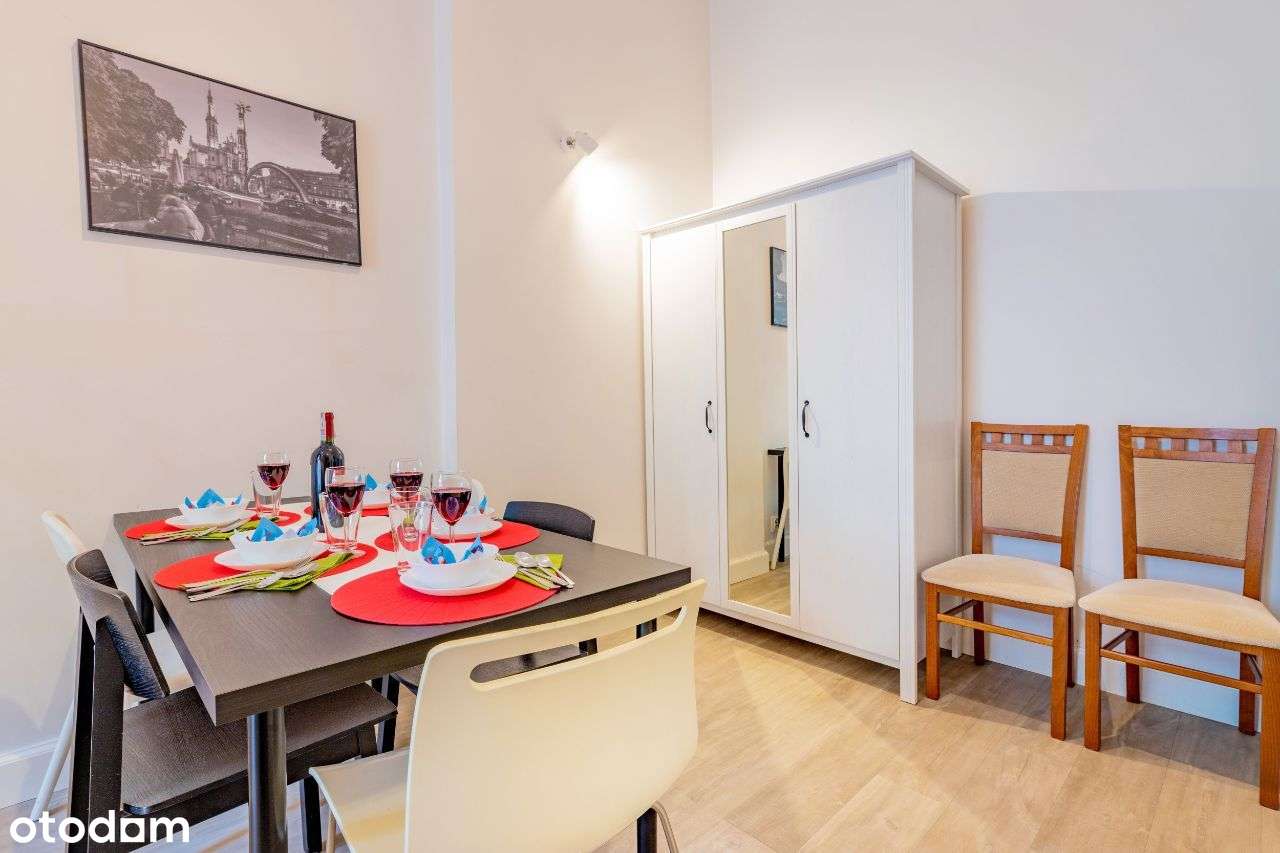 Trzypokojowe mieszkanie w zabytkowej kamienicy-2