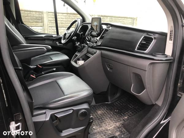 Ford Tourneo Custom 320 L1H1 VA Titanium - 13