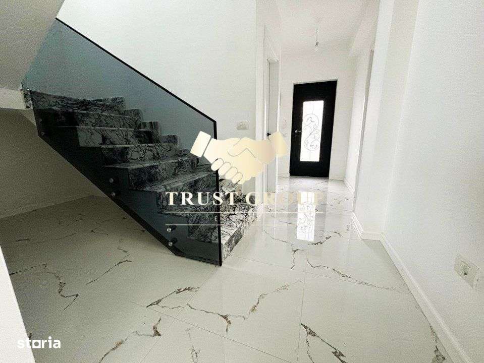 Vila vecinatatea Paradisului Verde - Imagine principală: 4/17