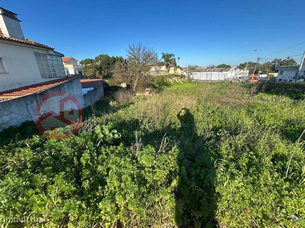 Terreno com 300m2 na Charneca da Caparica, Viabilidade para Moradia... - Grande imagem: 4/5