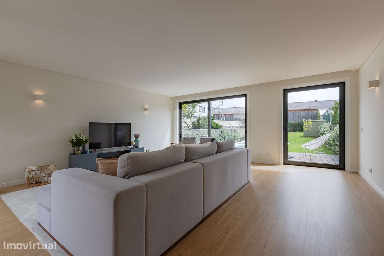 Moradia T3 com Piscina e Jardim - Grande imagem: 4/59