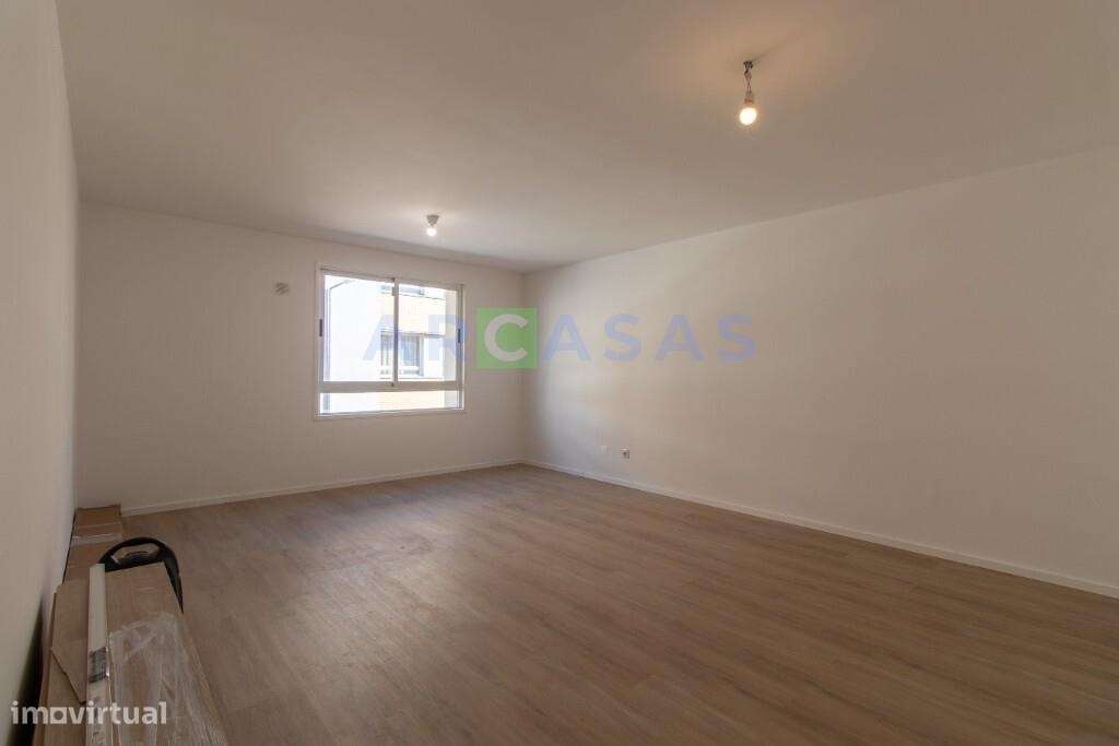 Apartamento T3  com varanda e lugar de garagem em Baguim do monte, Gon - Grande imagem: 5/25