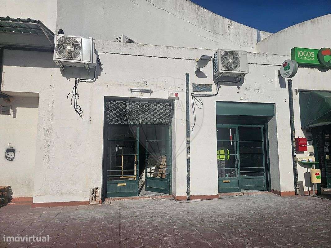 Loja  para arrendamento - Grande imagem: 1/4