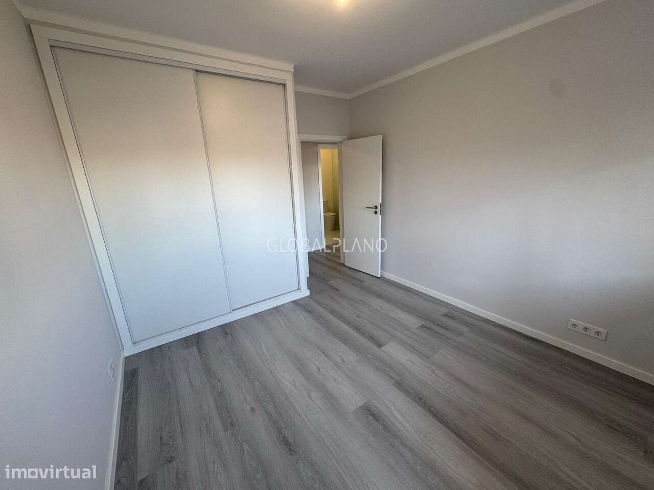 Apartamento T3 Avenida 25 de Abril-11