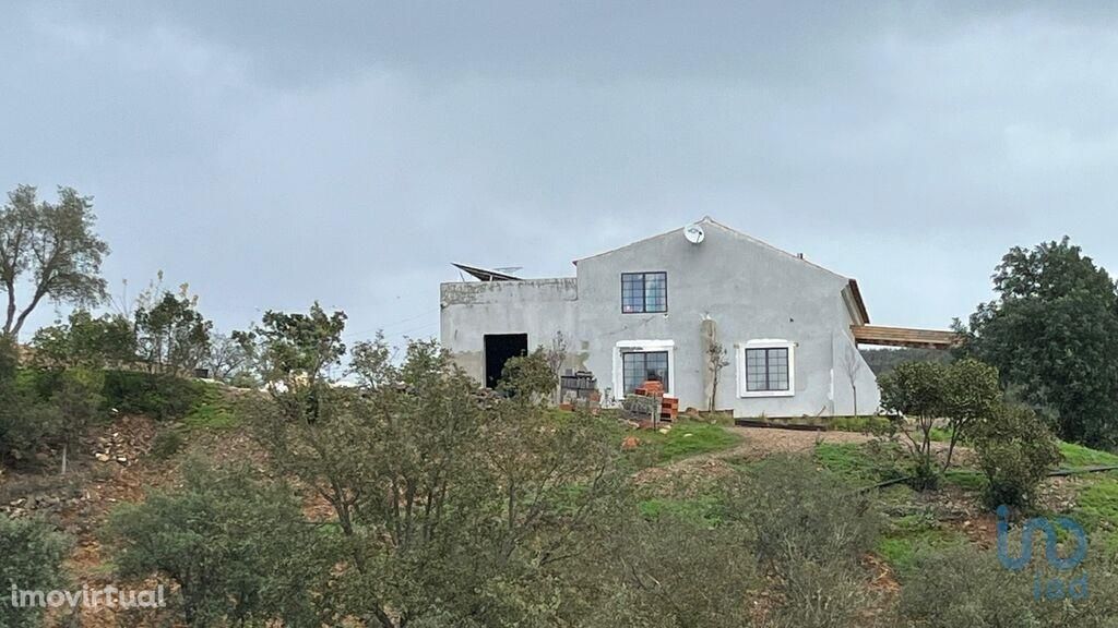 Casa de aldeia T3 em Faro de 122,00 m2