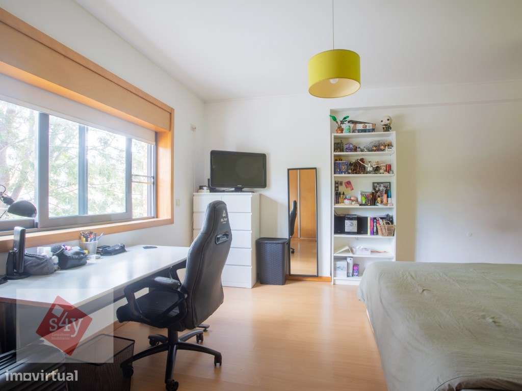 Apartamento T3 com Garagem e Terraço em Vila Serena - Pinhal Novo-16