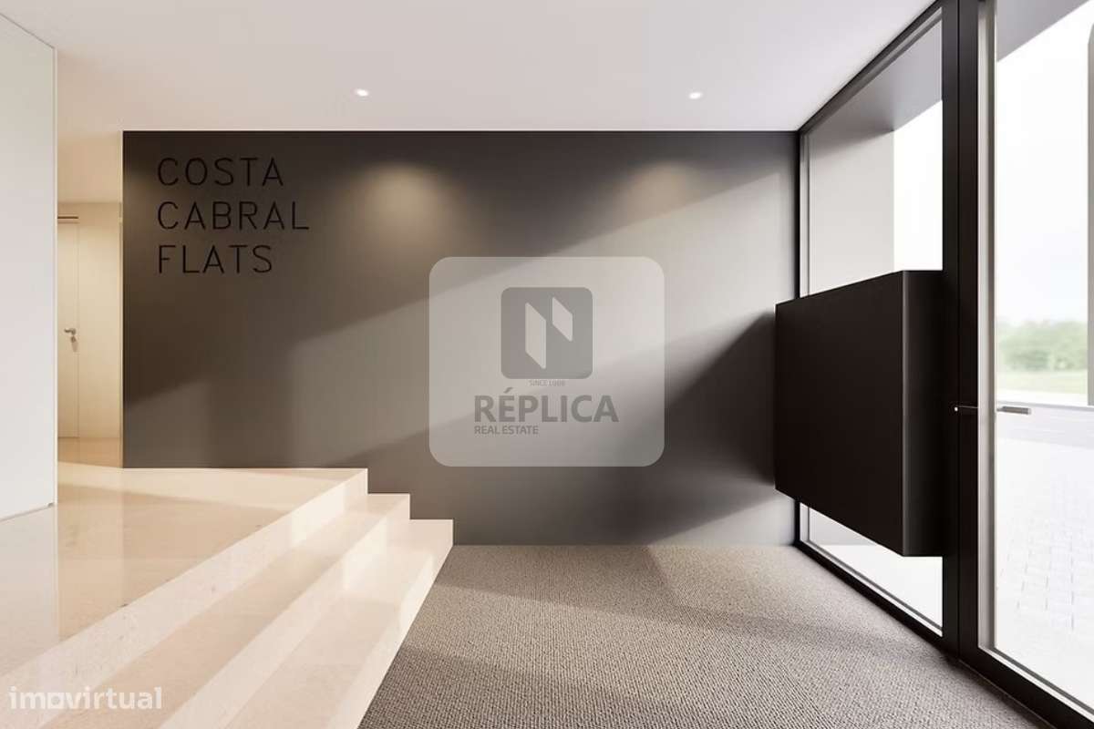 Apartamento T0 com Varanda e Garagem na Costa Cabral, Porto-8