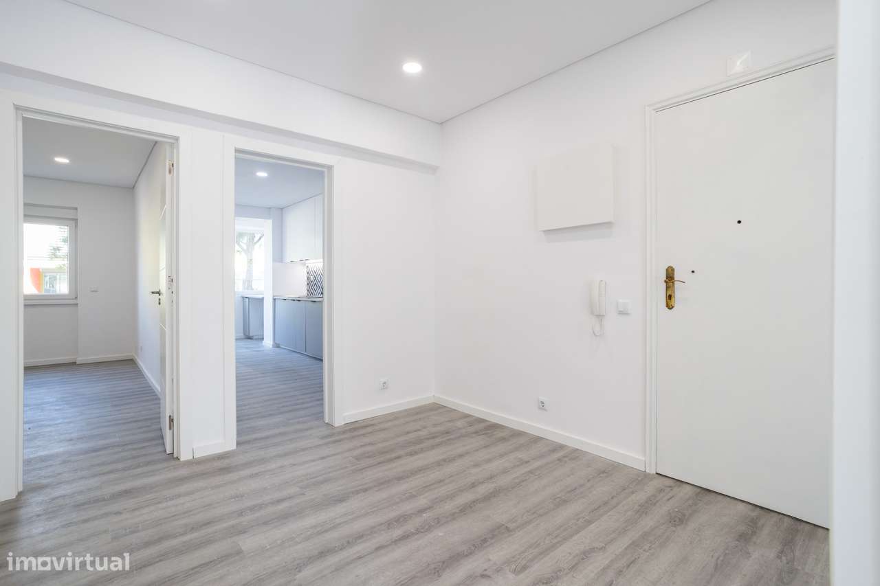 Apartamento Remodelado de 4 Assoalhadas, Feijó/Almada - Grande imagem: 3/19