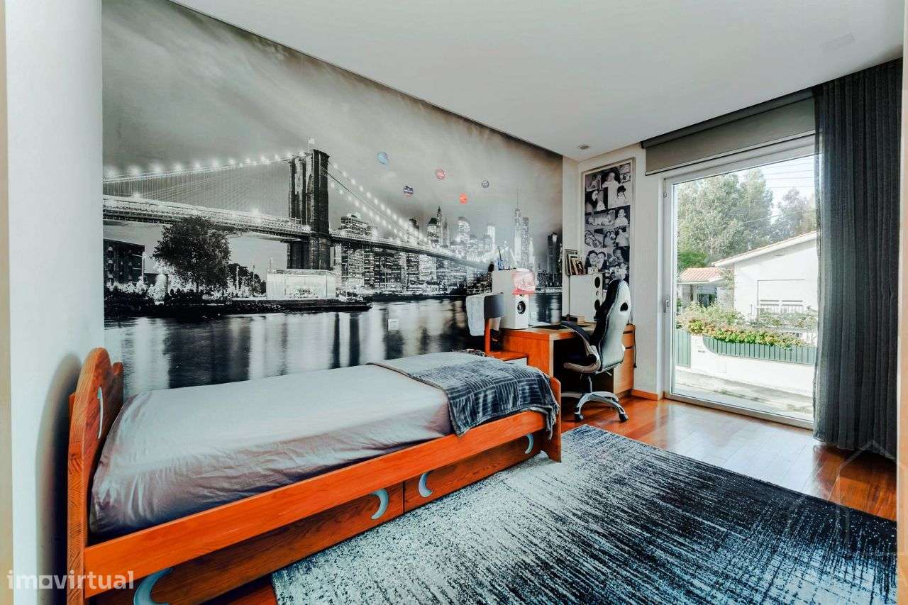 V.N.Gaia - Fantástica V4 (4 suites) c/430m2, piscina - Lote c/1370m2-21