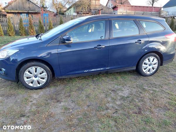 Ford Focus 1.6 Edition - 11