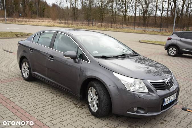 Toyota Avensis 1.8 Sol - 7