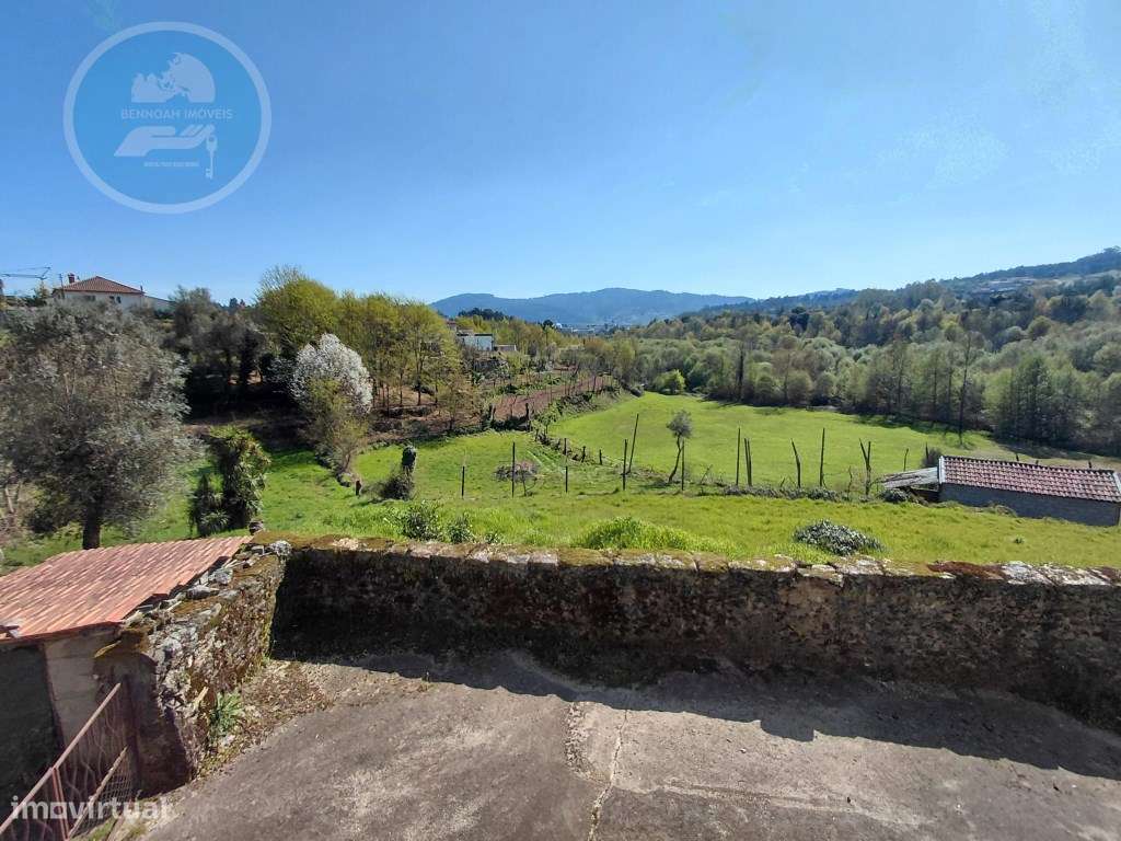 Casa Geminada T3 com Terreno Outerinho, Cabeceiras de Basto-31