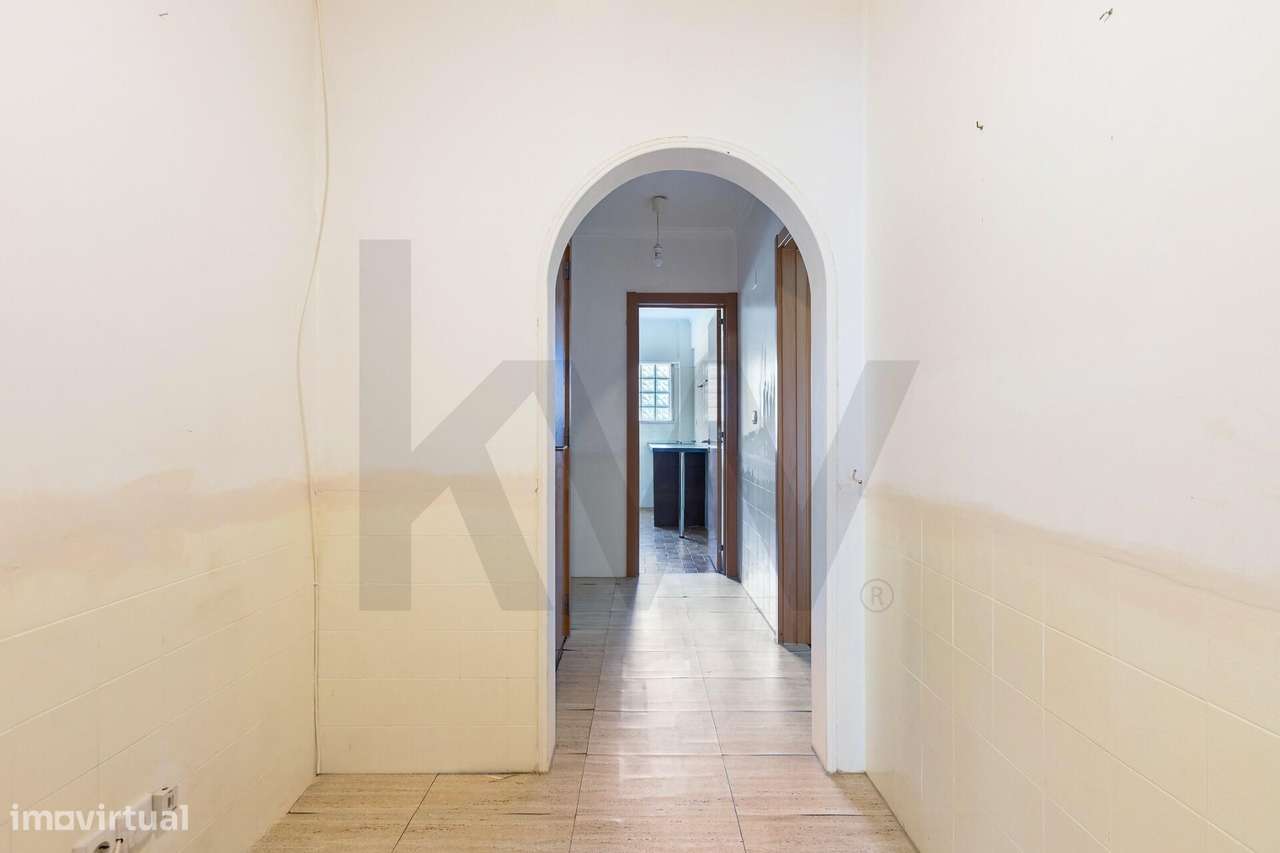 T3 remodelado com 94 m2 em Bairro Residencial-Amadora - Grande imagem: 3/25