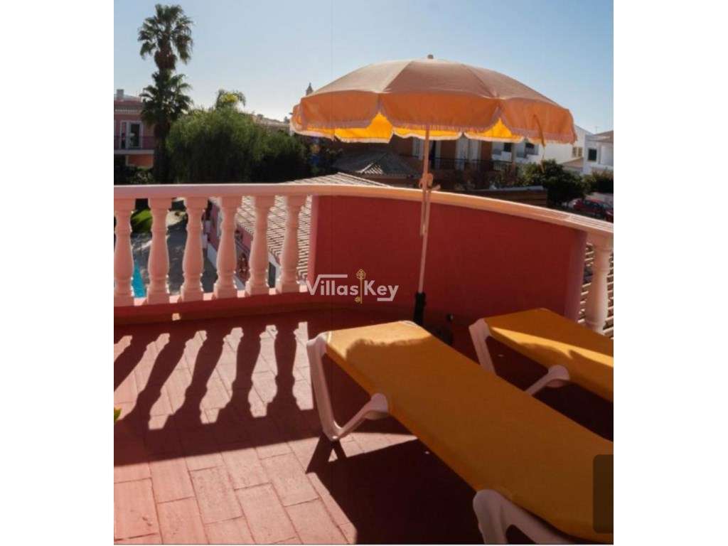 Hotel com 25 quartos,vista mar, piscina,jacuzzi,a poucos metros da ... - Grande imagem: 4/32