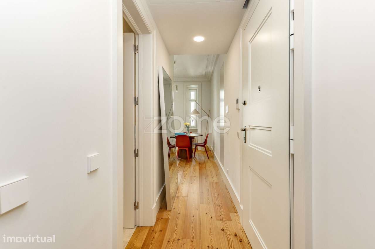 Apartamento T1 de Luxo mobilado na Avenida da República - Grande imagem: 4/25